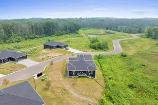 4001 Antwerp Ave, Howard, WI 54313 - Photo 4