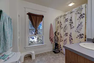 85 E Johnson St, Fond du Lac, WI 54935 - Photo 12