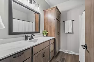 W5066 W Long Lake Rd, Waupaca, WI 54981 - Photo 32