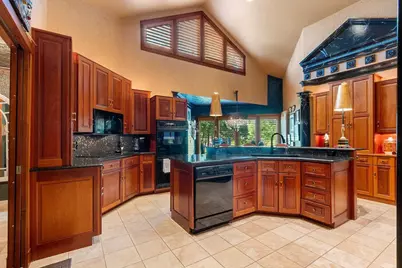 3718 Westwood Lane, Manitowoc, WI 54220 - Photo 12