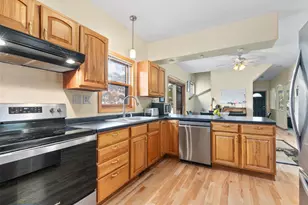 301 E Harrison St, Appleton, WI 54915 - Photo 14