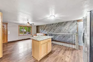 1273 San Jose Pl, Green Bay, WI 54303 - Photo 4