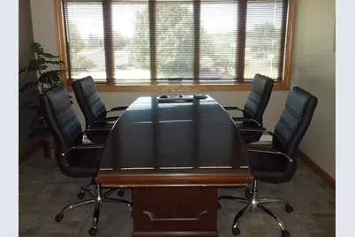 2905 Universal Street, Oshkosh, WI 54904 - Photo 8