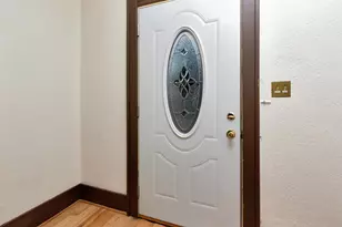 829 Prospect Ave, Oshkosh, WI 54901 - Photo 4