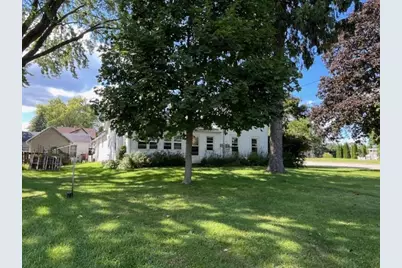 207 Main Street, Fair Water, WI 53931 - Photo 2