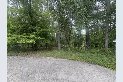 Knollwood Court, Shawano, WI 54166 - Photo 2