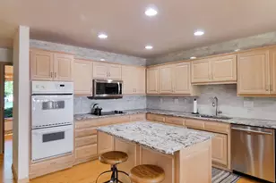 2753 Summerset Cir, Suamico, WI 54173 - Photo 14