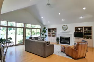 2753 Summerset Cir, Suamico, WI 54173 - Photo 6