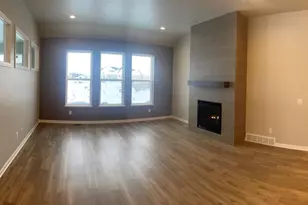 2426 Orion Cir, Green Bay, WI 54311 - Photo 4