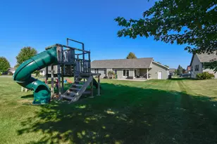 544 Nicole Ln, Wrightstown, WI 54180 - Photo 60