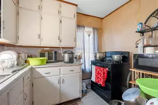 76 W Bank St, Fond du Lac, WI 54935 - Photo 12