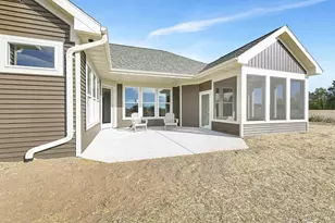 895 Black Swan Dr, Menasha, WI 54153 - Photo 54