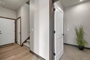 895 Black Swan Dr, Menasha, WI 54153 - Photo 40