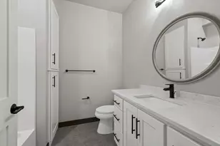 895 Black Swan Dr, Menasha, WI 54153 - Photo 36