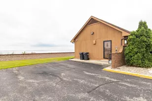 1650 S Main St, Oshkosh, WI 54902 - Photo 18