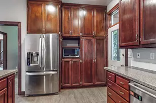 2055 S Tanager Ln, Suamico, WI 54313 - Photo 16