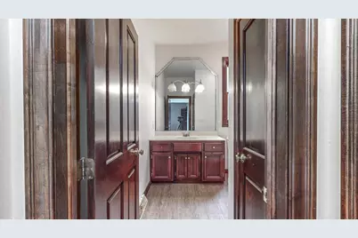 2055 S Tanager Lane, Suamico, WI 54313 - Photo 30