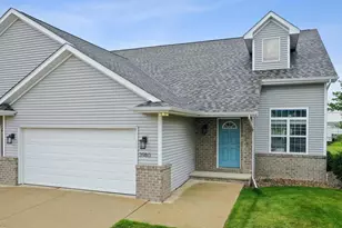 3980 N Parker Way, De Pere, WI 54115 - Photo 2