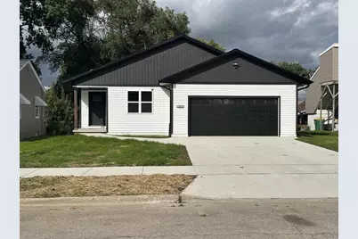 1213 Vanderbraak Street, Green Bay, WI 54302 - Photo 1