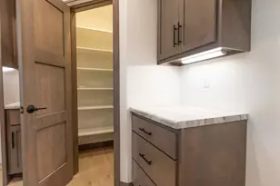 3715 Westpoint Rd, Suamico, WI 54313 - Photo 6