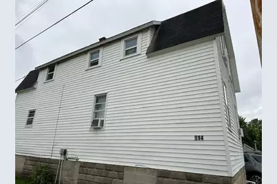 914 N Van Buren Street, Green Bay, WI 54302 - Photo 2