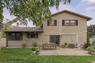 235 N 18th Ave, Sturgeon Bay, WI 54235 - Photo 2