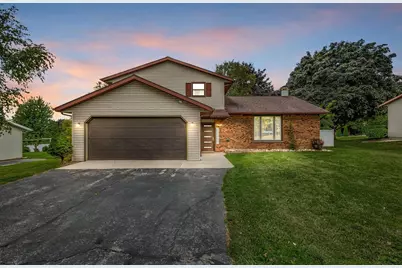 235 N 18th Avenue, Sturgeon Bay, WI 54235 - Photo 4