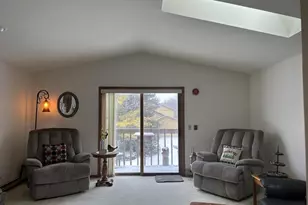 985 Babcock St, Neenah, WI 54956 - Photo 16