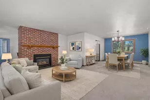 903 Harding St, Waupaca, WI 54981 - Photo 4