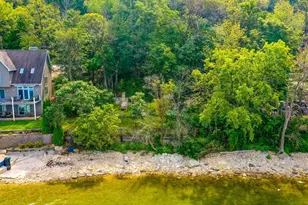 5361 Edgewater Beach Rd, Green Bay, WI 54311 - Photo 1