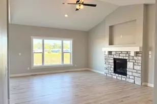 1762 Loyal Dr, Neenah, WI 54956 - Photo 12