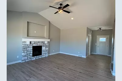 1762 Loyal Drive, Neenah, WI 54956 - Photo 18