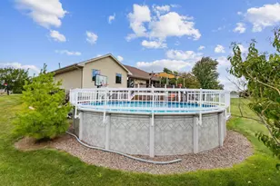 192 Whimbrel Ct, Pulaski, WI 54162 - Photo 48