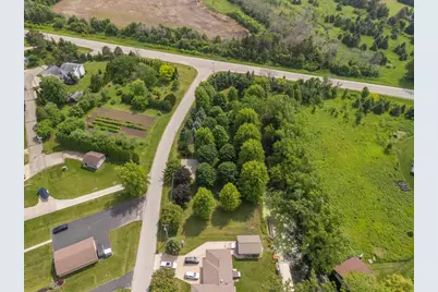 Black Wolf Point Lane, Oshkosh, WI 54902 - Photo 8