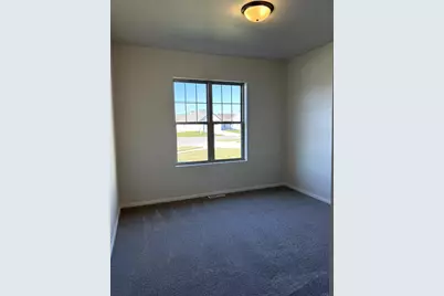 N9316 Gemstone Court, Appleton, WI 54915 - Photo 12