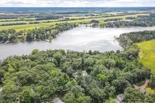 8916 N Shore Dr, Amherst Jct, WI 54407 - Photo 6