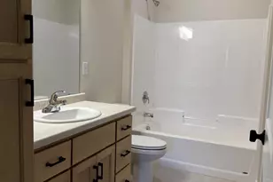 N9355 Gemstone Ct, Appleton, WI 54915 - Photo 12