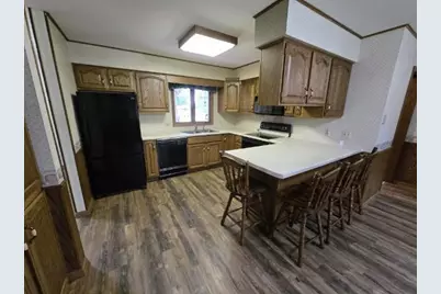 925 E Ridlington Avenue, Shawano, WI 54166 - Photo 8