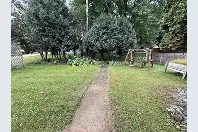 182 S Humphrey Circle, Shawano, WI 54166 - Photo 4