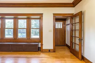 644 Wisconsin St, Oshkosh, WI 54901 - Photo 2