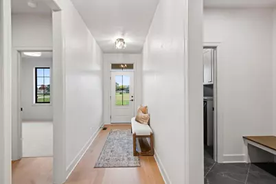 393 Farmhouse Lane, Combined Locks, WI 54113 - Photo 4