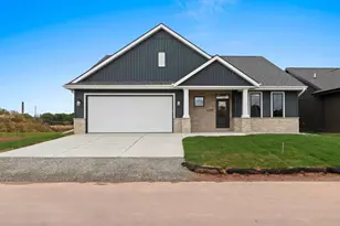 393 Farmhouse Ln, Combined Locks, WI 54113 - Photo 42