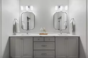 393 Farmhouse Ln, Combined Locks, WI 54113 - Photo 24