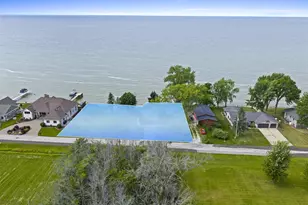 N9613 Bay Shore Ln, Luxemburg, WI 54217 - Photo 2