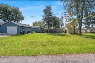 201 2nd Avenue, Weyauwega, WI 54983 - Photo 40