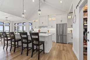 1751 E Shore Cir, Green Bay, WI 54302 - Photo 12