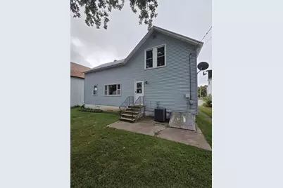 334 W Main Street, Lena, WI 54139 - Photo 4