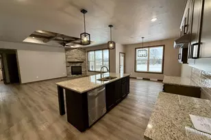 3811 Cooper Ct, Green Bay, WI 54313 - Photo 2