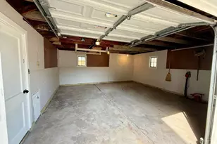 59 E 14th St, Clintonville, WI 54929 - Photo 16