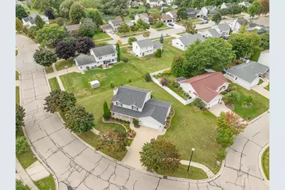 737 Desplaine Road, De Pere, WI 54115 - Photo 40